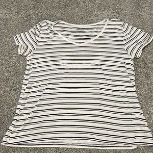 Hollister east T shirt size medium